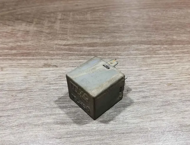 VOLVO V70 1 generation (1997-2000) Реле 5b76728 34410597