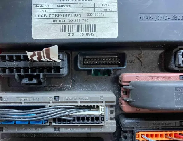 OPEL Vectra C (2002-2005) Fuse box 532150018,09228740,460023260 34408703