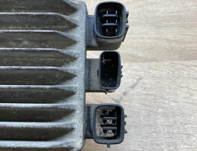 TOYOTA Avensis Verso 1 generation (2001-2003) Блок управления топливных форсунок 8987120070,8987120070,1310001371 34456891