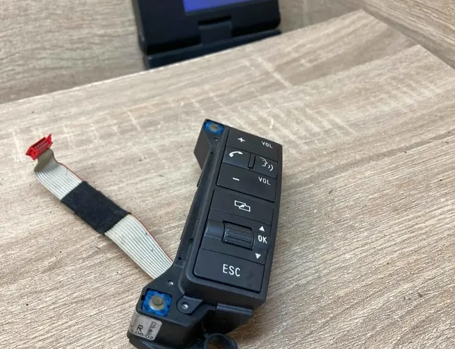 VOLKSWAGEN Touareg 1 generation (2002-2010) Кнопки / переключатели на рулевом колесе 3D0959538A,61373403 34390723