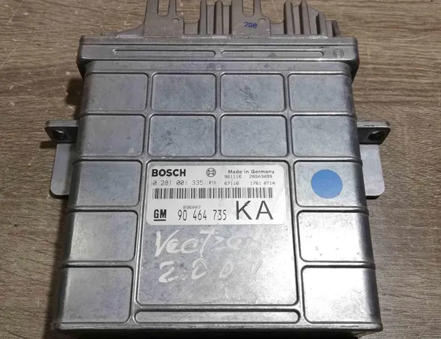 OPEL Vectra B (1995-1999) Engine Control Unit ECU 0281001335,90464735KA 34413525