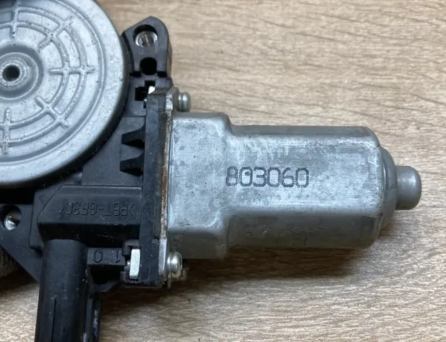 SUBARU Outback 3 generation (2003-2009) Aizmugurējo kreiso durvju loga pacēlāja motorīts CM012070,803060 34445232