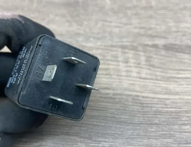 OPEL Omega B (1994-2003) Relejs 90158688,896393 34366816