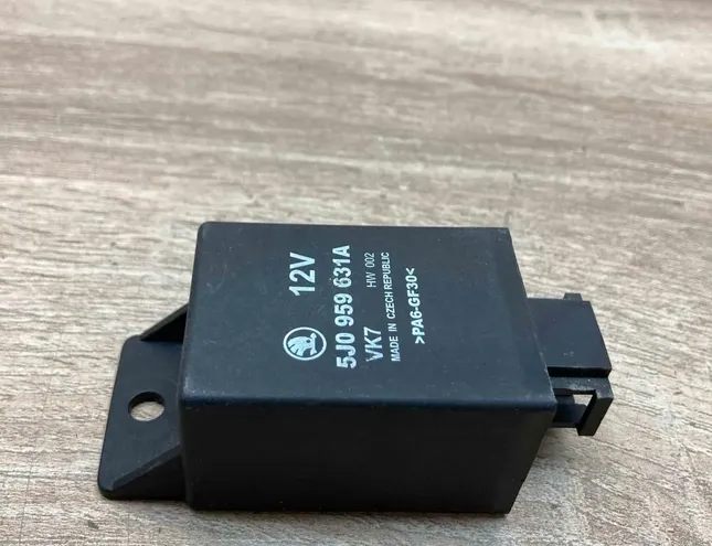 SKODA Fabia 1 generation  (2004-2007) Aizdedzes sveces 5J0959631A 34383388