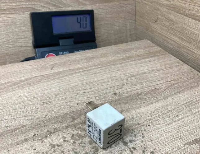 NISSAN Qashqai 1 generation (2007-2014) Relejs 8D0951253,370 34388132