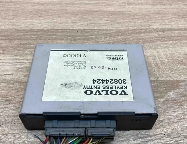 VOLVO S40 1 generation (1996-2004) Signalizācijas vadības bloks 30824424,72114 34379642