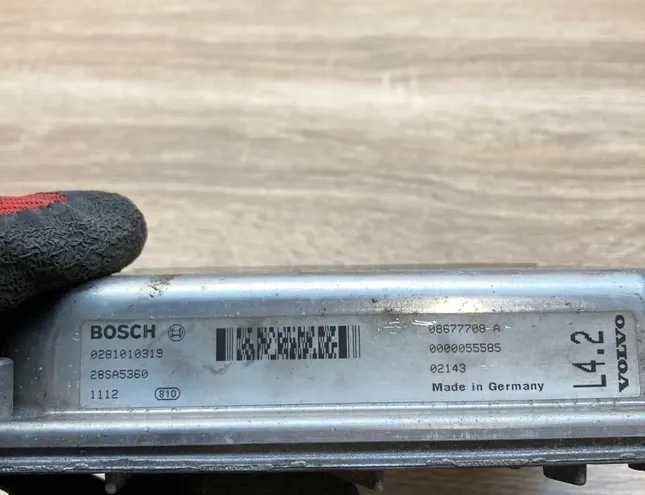 VOLVO S80 1 generation (1998-2006) Motora vadības bloks 08677708A,0281010319 34381473