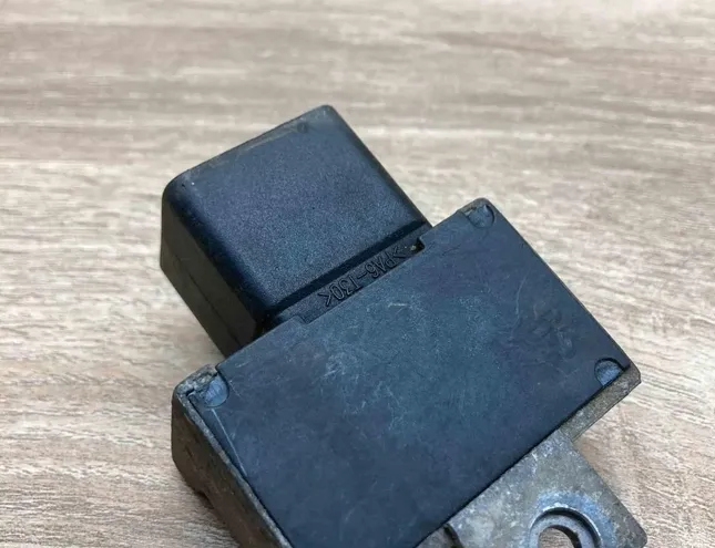 RENAULT Clio 2 generation (1998-2013) Aizdedzes sveces 7700115079 34382458