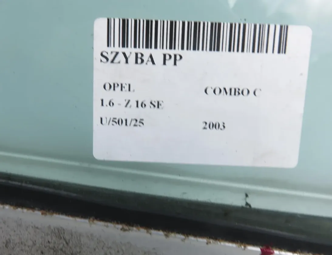 OPEL Combo C (2001-2011) Переднеяя правая фортка 33526982