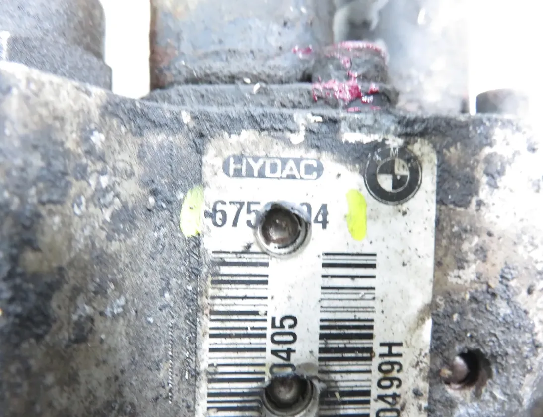 BMW 7 Series E65/E66 (2001-2008) Piekares/amartizātoru kompresors 6758704 33527328