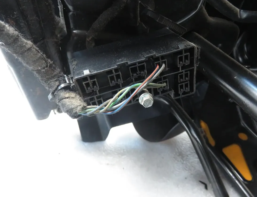 FORD Galaxy 2 generation (2006-2015) Сиденье переднее левое 33527570