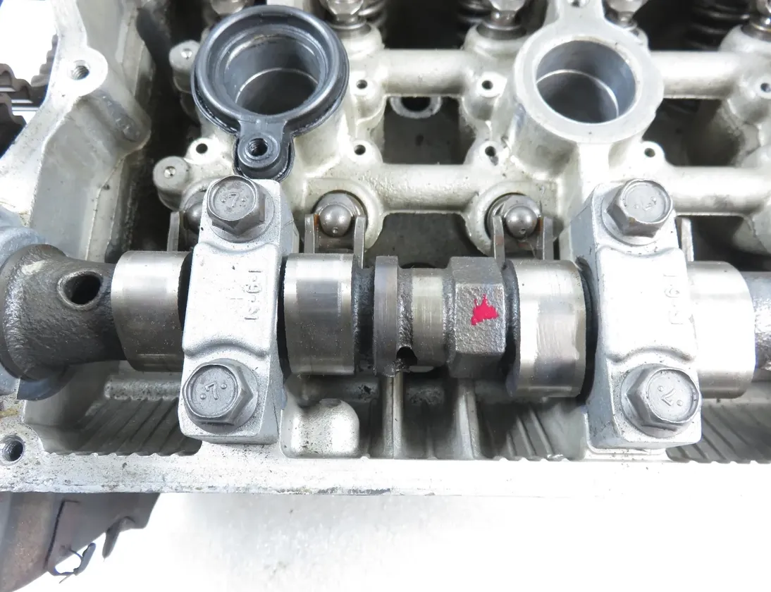 MITSUBISHI Outlander 1 generation (2001-2008) Голова двигателя 33570213