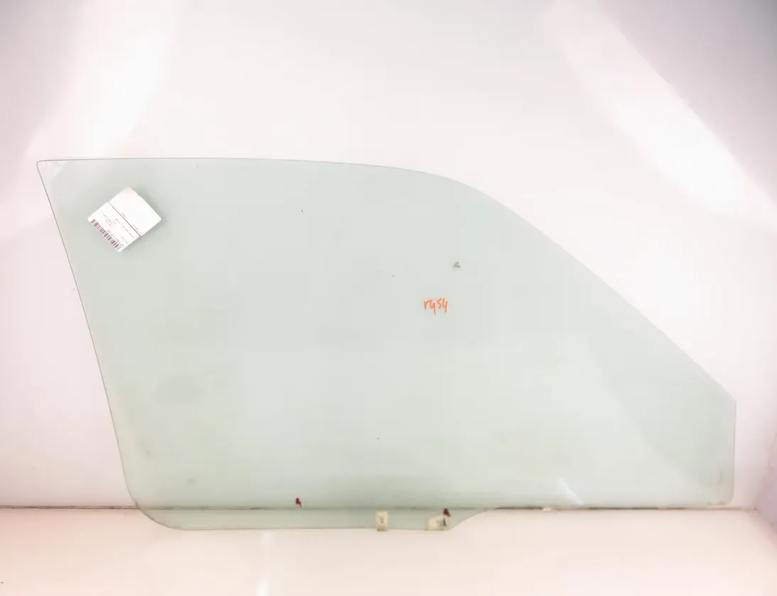 SUZUKI Grand Vitara 1 generation (1998-2006) Фортка передняя левая 33570624