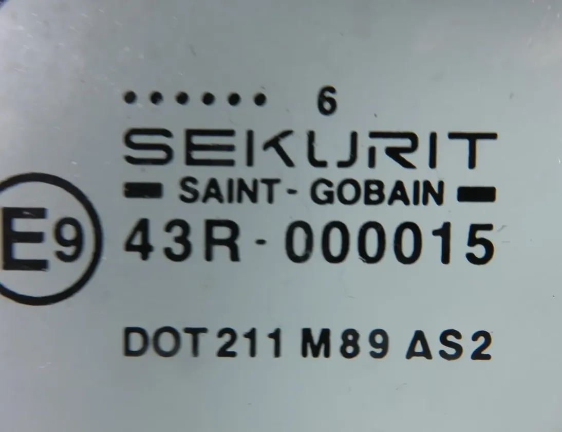 PEUGEOT Partner 1 generation (1996-2012) Фортачка задняя правая 33583901