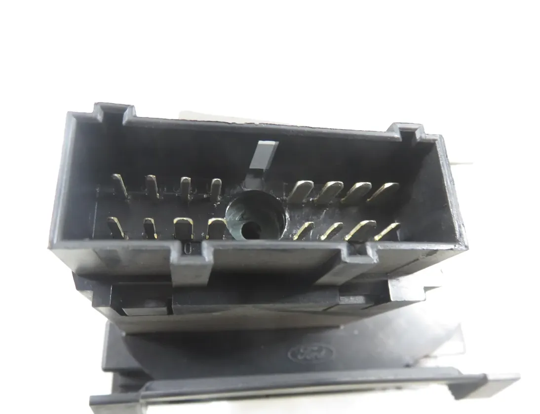 FORD Kuga 1 generation (2008-2013) Headlight Switch Control Unit 7M5T13A024CA 33715352