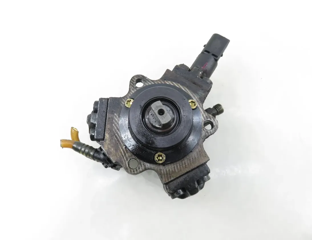 MERCEDES-BENZ Vito W638 (1996-2003) High Pressure Fuel Pump 6110700601,0445010013 34480962