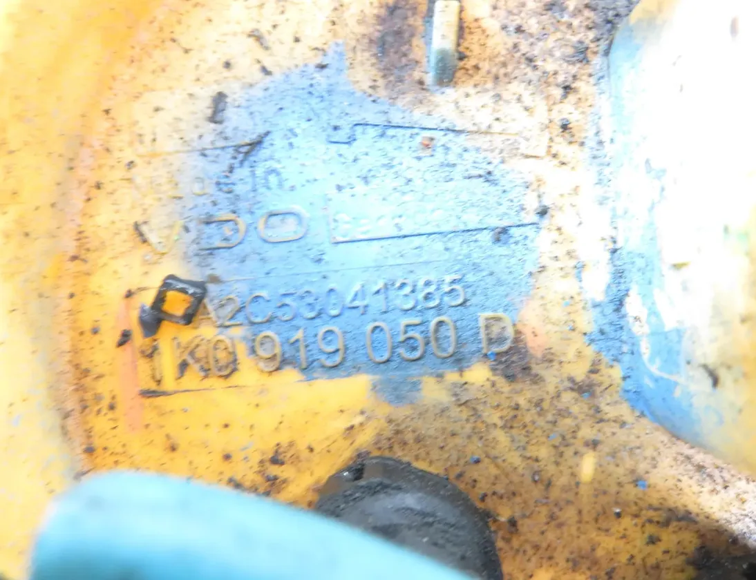 VOLKSWAGEN Golf 5 generation (2003-2009) Fuel Pump 1K0919050D 34355706