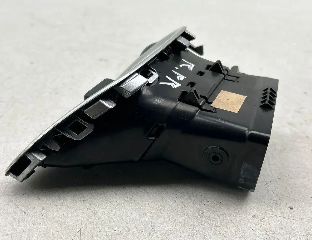 RENAULT Scenic 2 generation (2003-2010) Instrumentu paneļa gaisa kanāli 1012124,10016 34117250