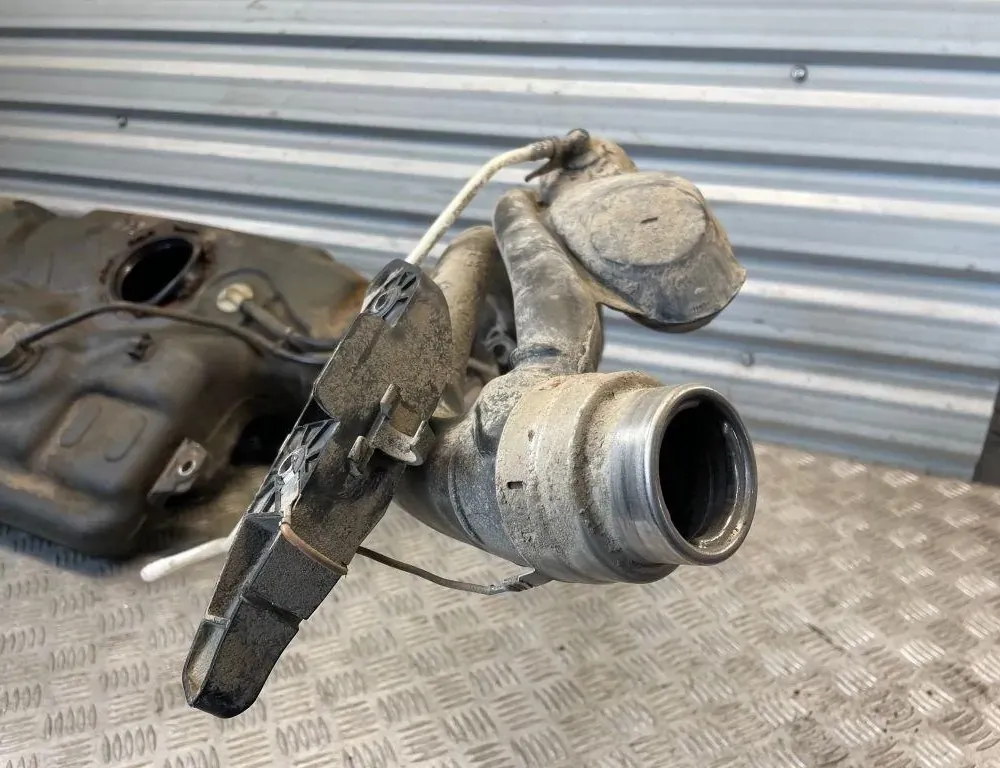 VOLKSWAGEN Passat B7 (2010-2015) Degvielas tvertne 3C0201085B 34097241