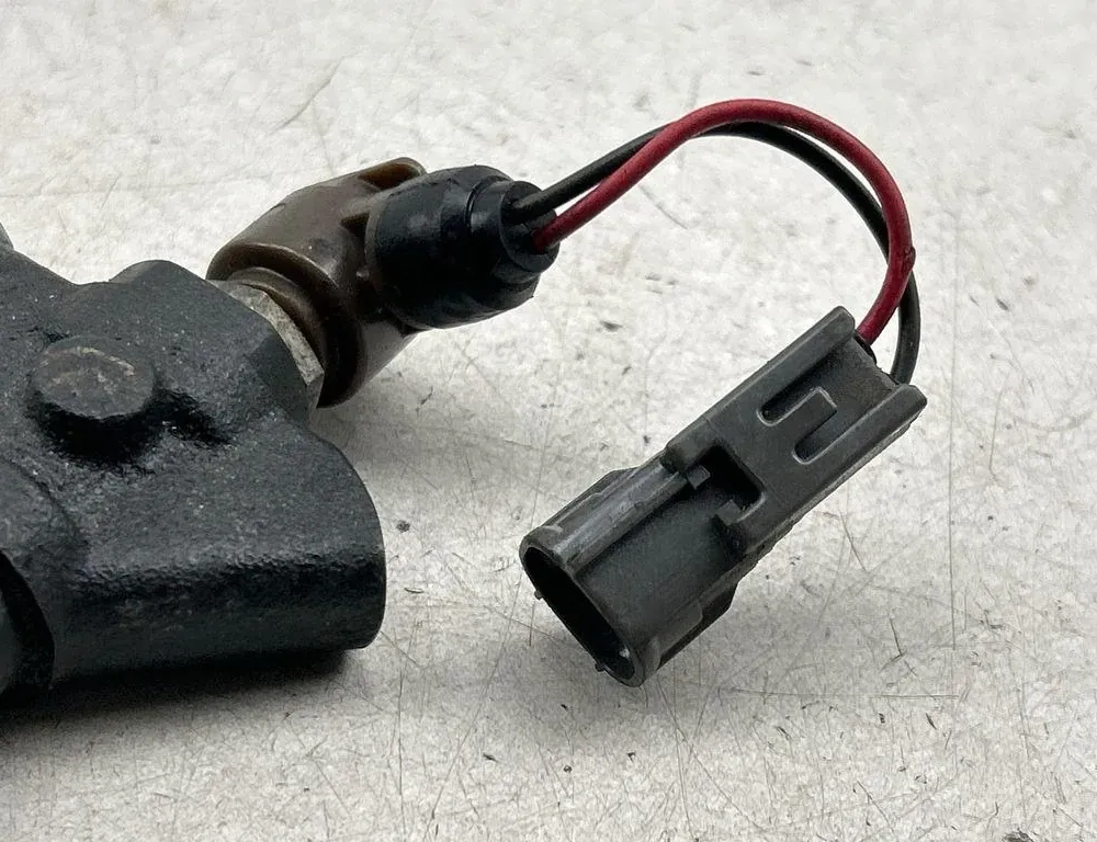 TOYOTA Avensis 2 generation (2002-2009) Degvielas sprausla 08H00609,236700R040 34116448