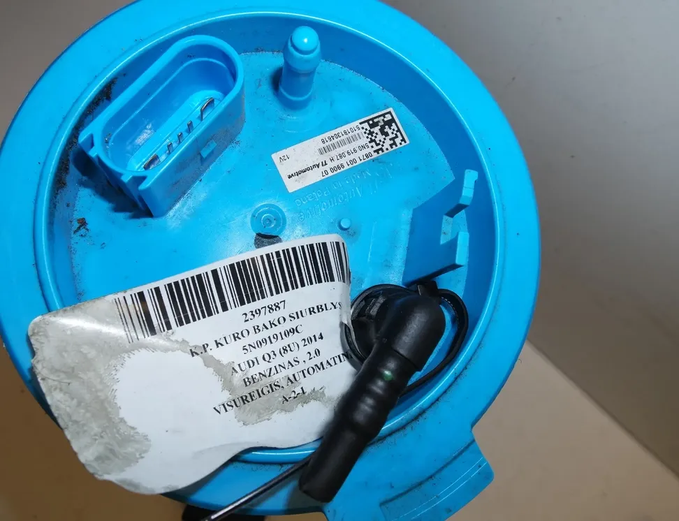 AUDI Q3 8U (2011-2020) Топливный насос левый 5N0919109C 2397887