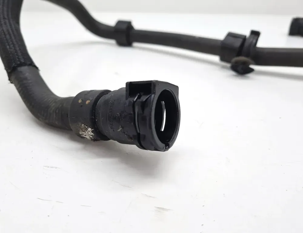 OPEL Corsa F (2019-2023) Шланг радиатора охлаждения двигателя правой стороны 9824370680 33825444