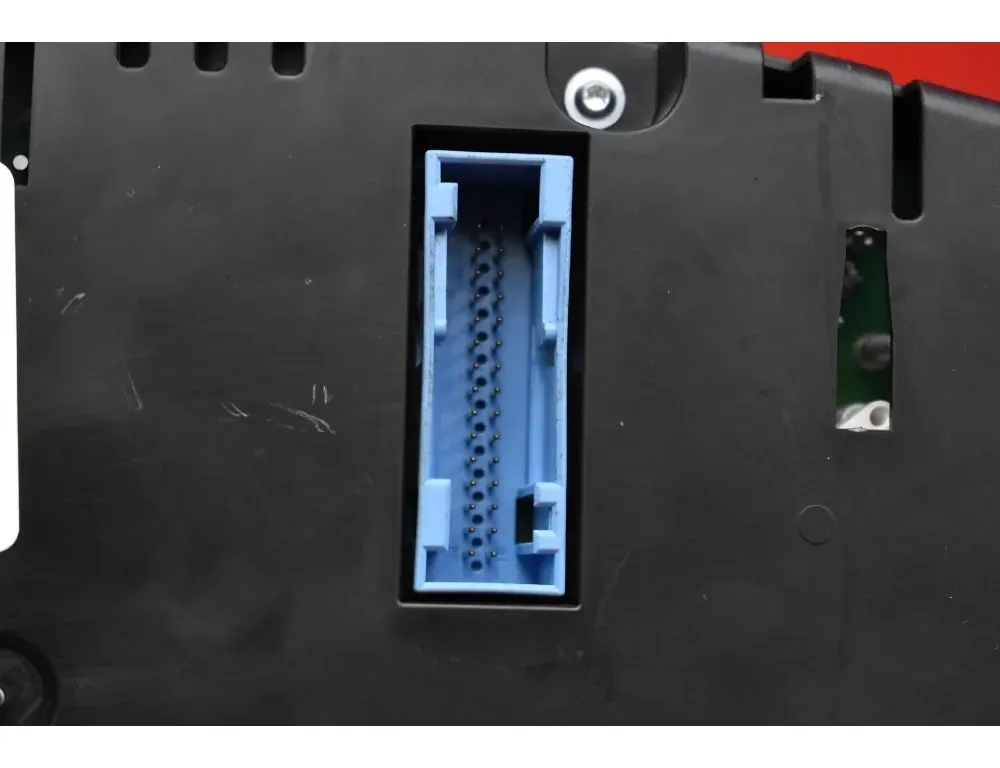 AUDI Q3 8U (2011-2020) Speedometer 8U0920930C 34389044