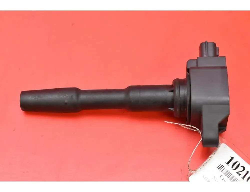 NISSAN Pulsar C13 (2014-2018) Augstsprieguma aizdedzes spole 224332428R 32830220