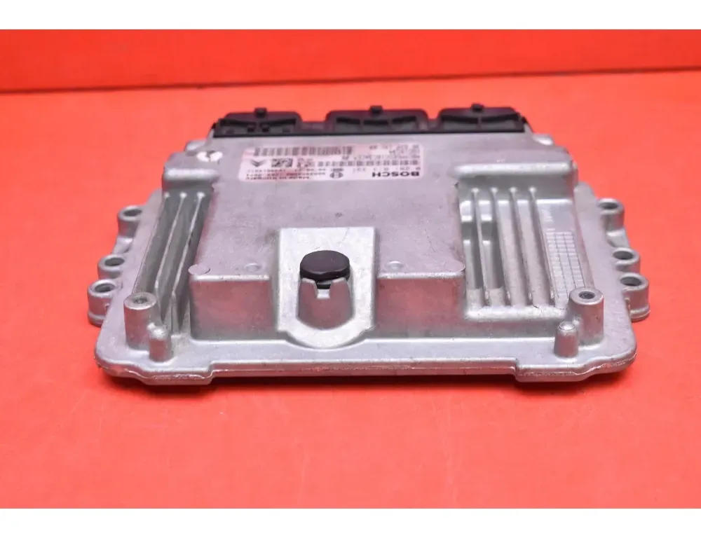 PEUGEOT Engine Control Unit ECU 9662213180 33150188