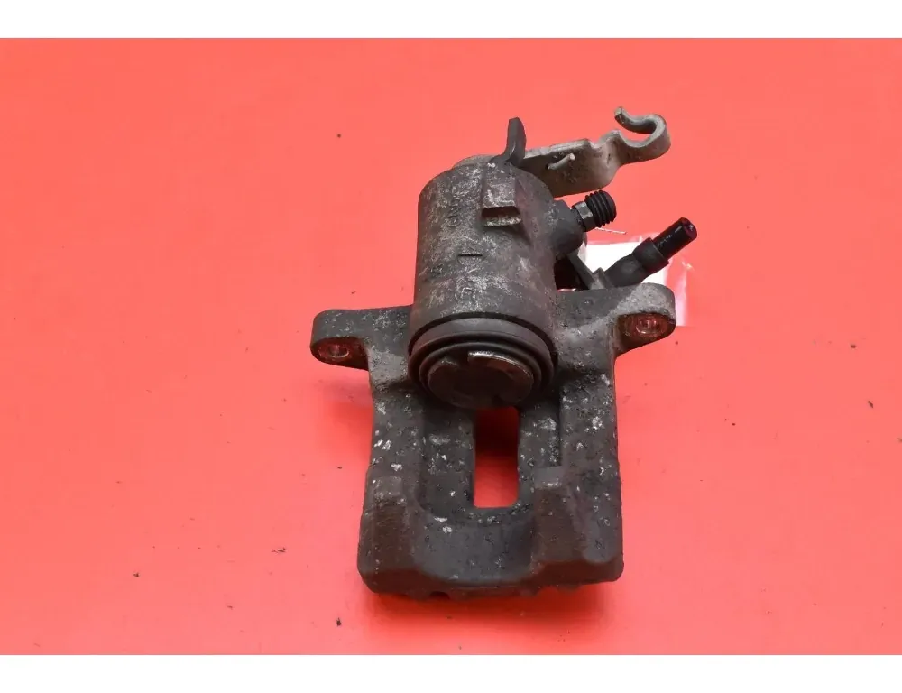 SKODA Octavia 2 generation (2004-2013) Aizmugurējais labais bremžu suports 33181333