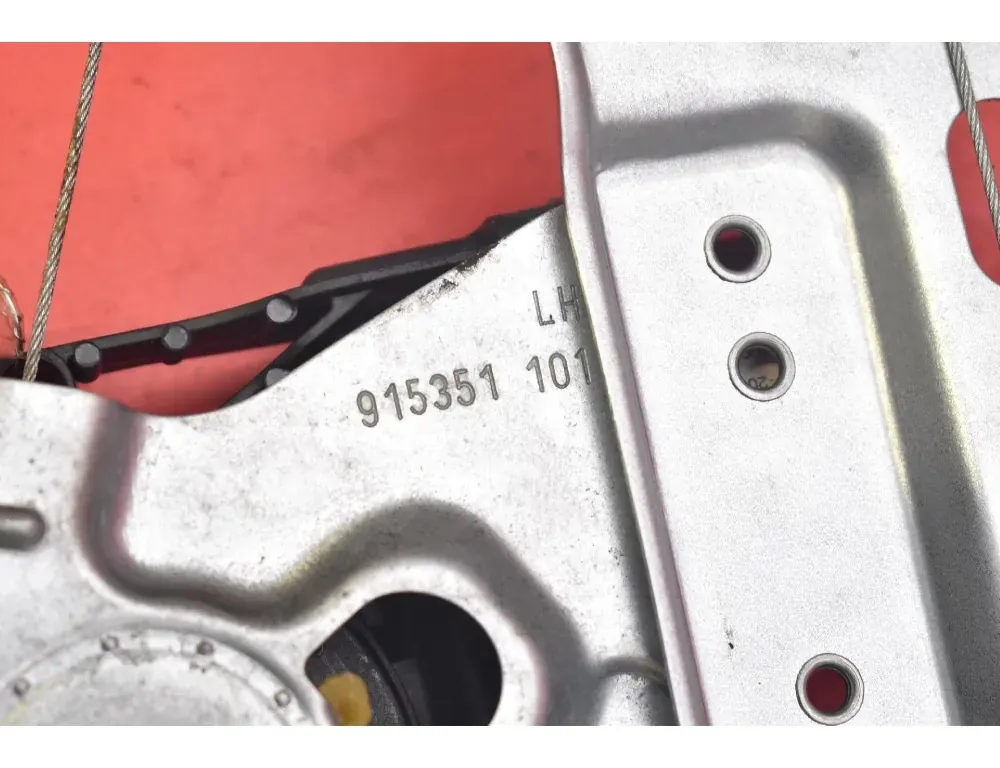 OPEL Zafira C (2012-2016) Rear left door window lifter 13260141 33474103