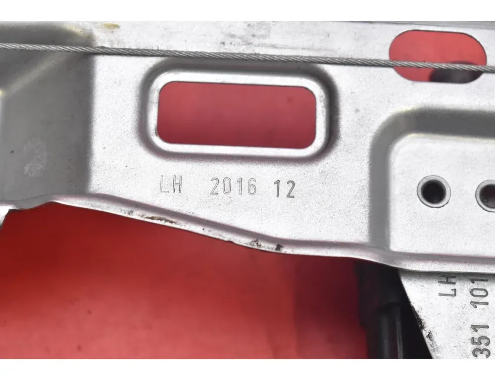 OPEL Zafira C (2012-2016) Rear left door window lifter 13260141 33474103