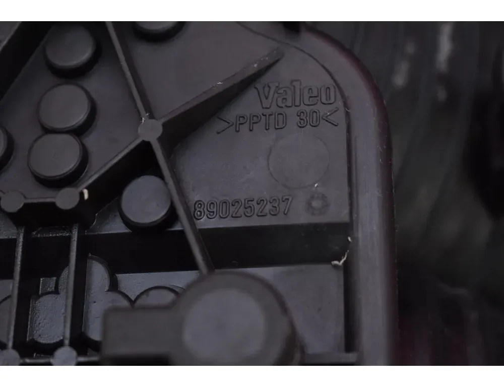 NISSAN Primera P12 (2001-2008) Rear Right Taillight Lamp 33510578