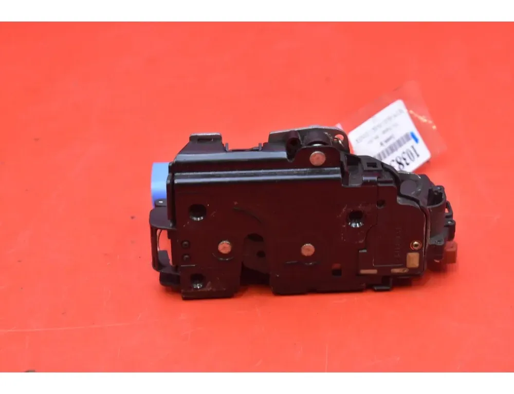 VOLKSWAGEN Touran 1 generation (2003-2015) Front Left Door Lock 3D1837015 33525881