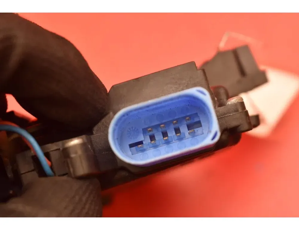 VOLKSWAGEN Touran 1 generation (2003-2015) Front Left Door Lock 3D1837015 33525881