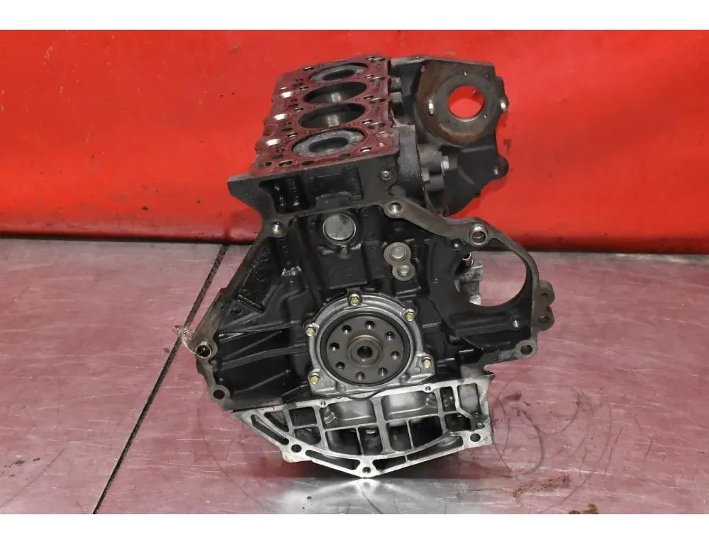 OPEL Astra J (2009-2020) Блок двигателя A17DTE 33663959