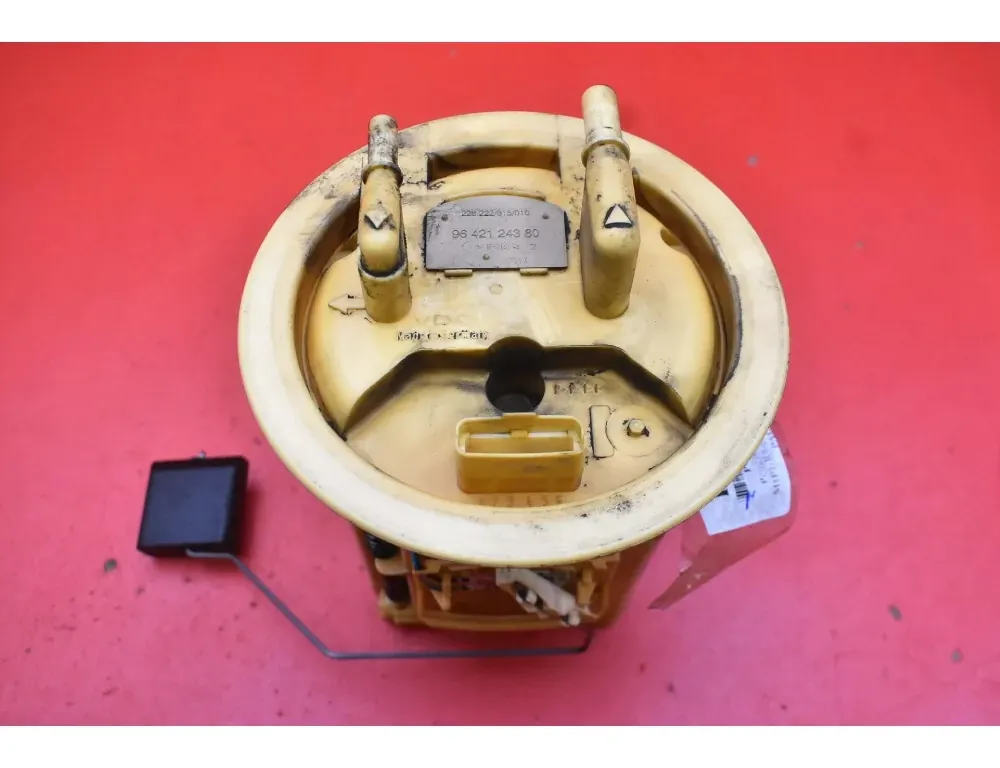 PEUGEOT C-Class W206 (2021-2023) Degvielas sūknis 9642124380 33727546