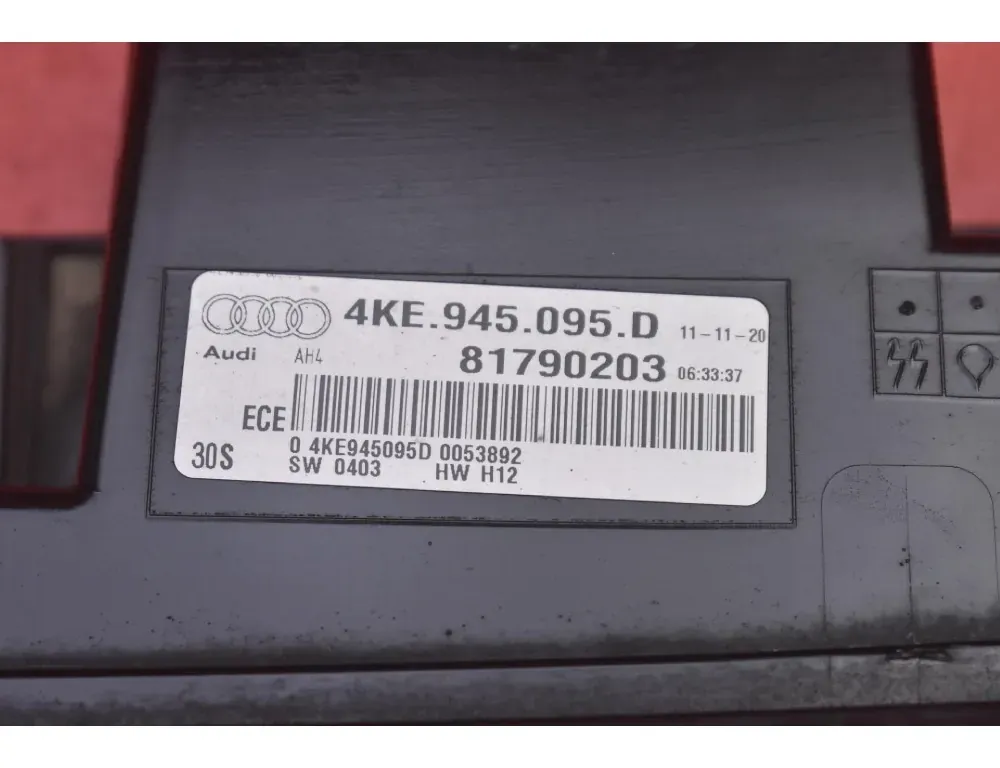 AUDI e-tron GT 1 generation (2020-2024) Освещение номерного знака 4KE945095D 33727599