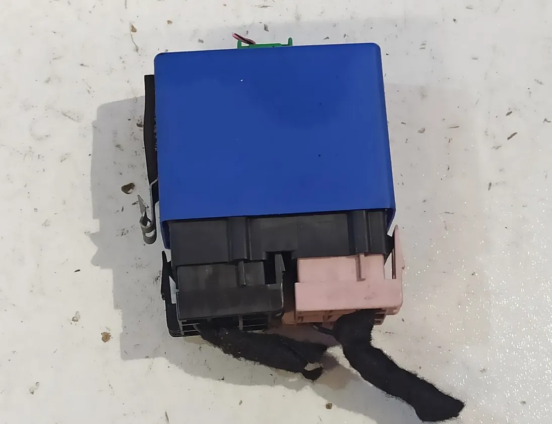 VOLVO V40 1 generation (1996-2004) Relejs 30857339 21335873