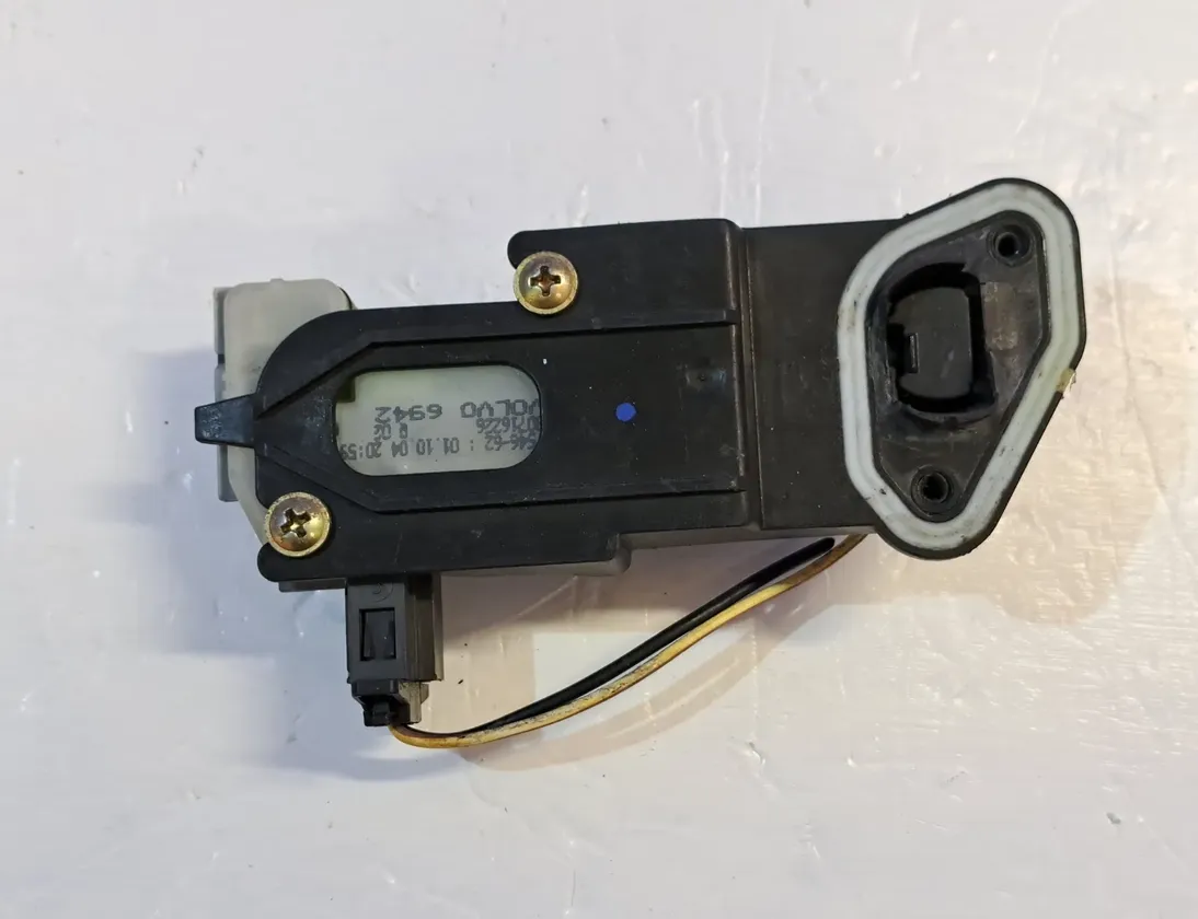 VOLVO S40 2 generation (2004-2012) Переключатель открытия топливного бака 30716754 27857026