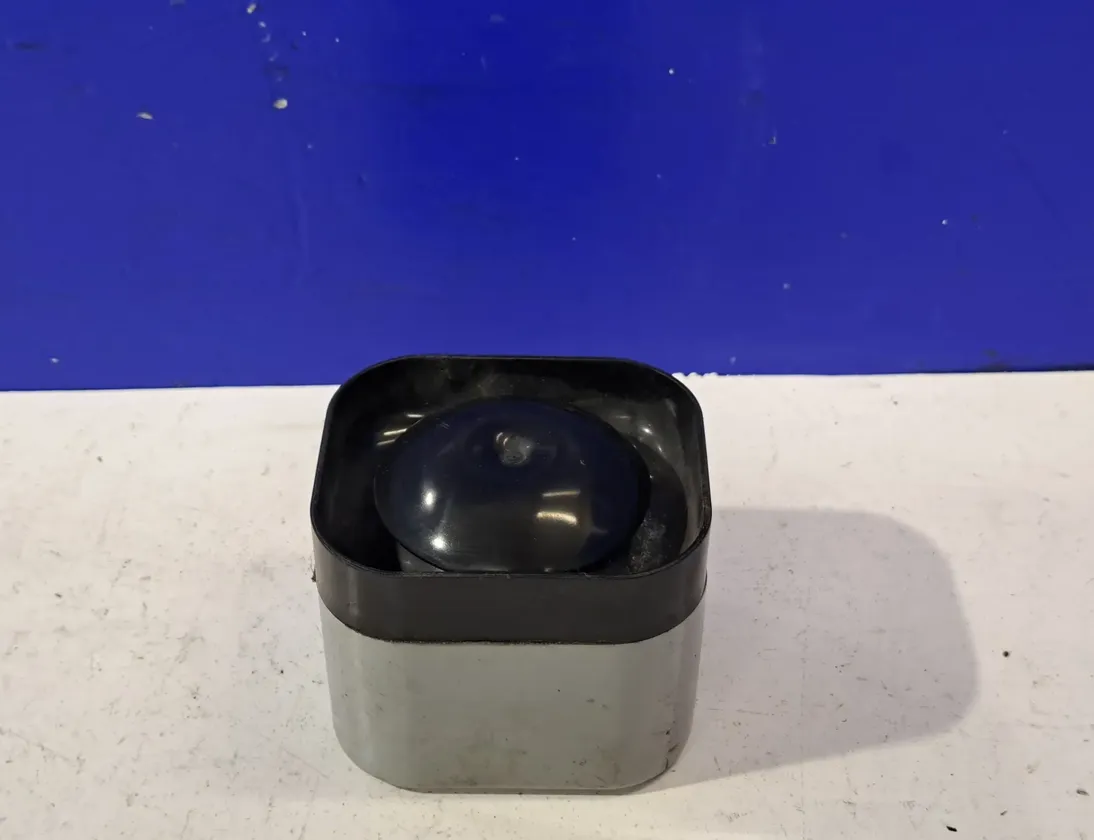 VOLVO XC90 1 generation (2002-2014) Сирена сигнализации 8637399 33522946