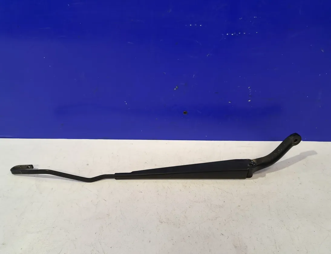 VOLVO V70 2 generation (2000-2008) Front Wiper Arms 8624243 33548436