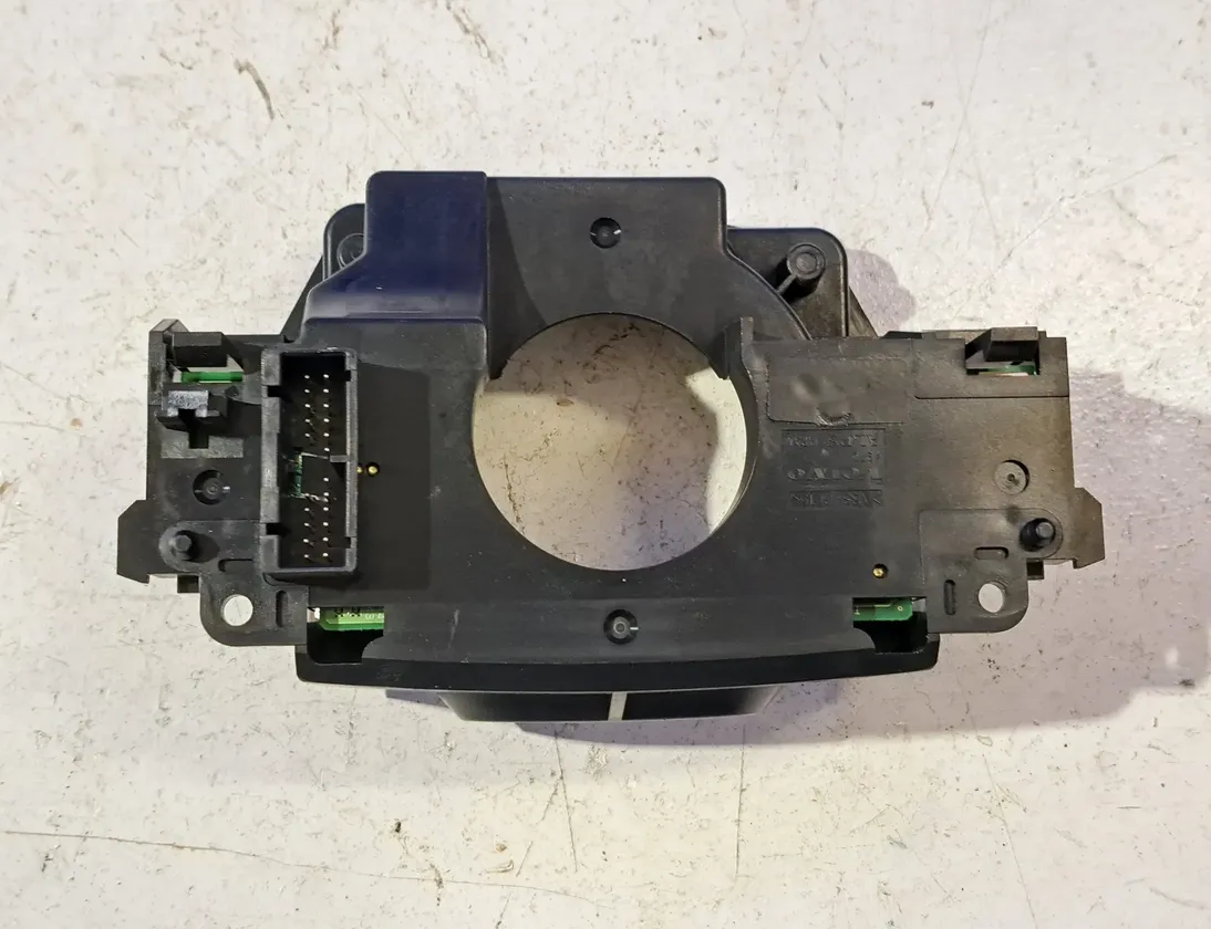VOLVO V70 2 generation (2000-2008) Steering Wheel Slip Ring Squib 8666599 33548604