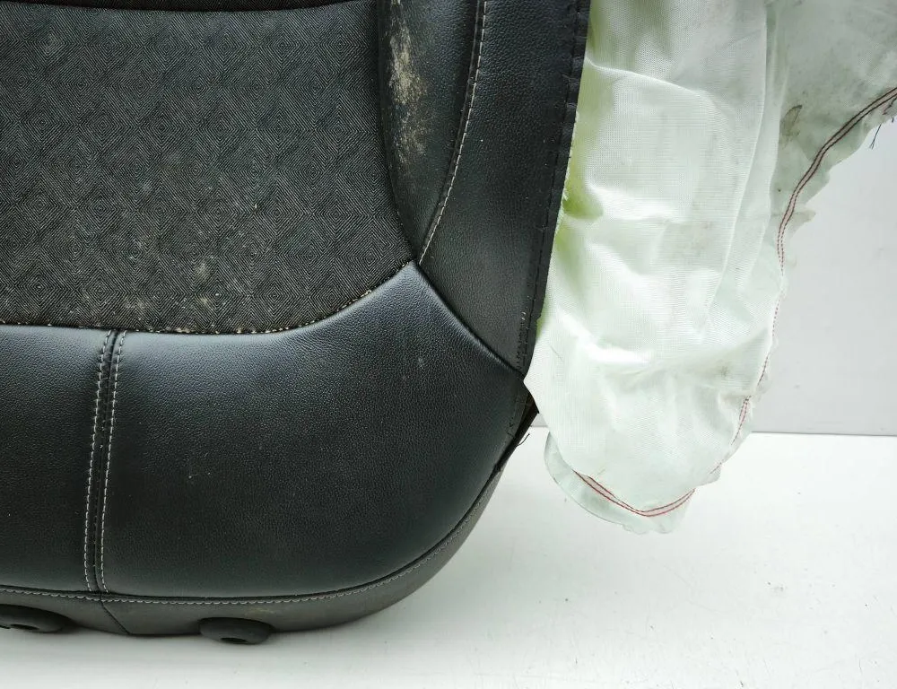 KIA Niro 1 generation (2016-2022) Priekšējais labais sēdeklis 33470046