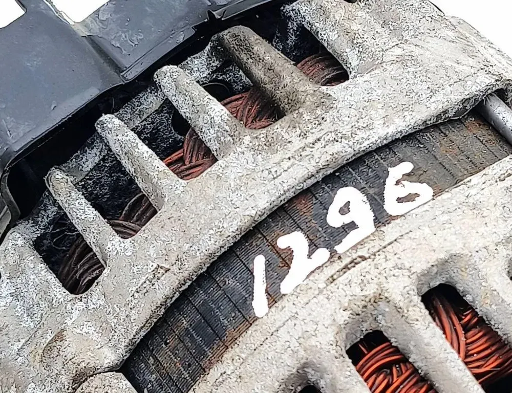 CHEVROLET Trax 1 generation (2013-2022) Генератор 13597226,290531123143 33502157