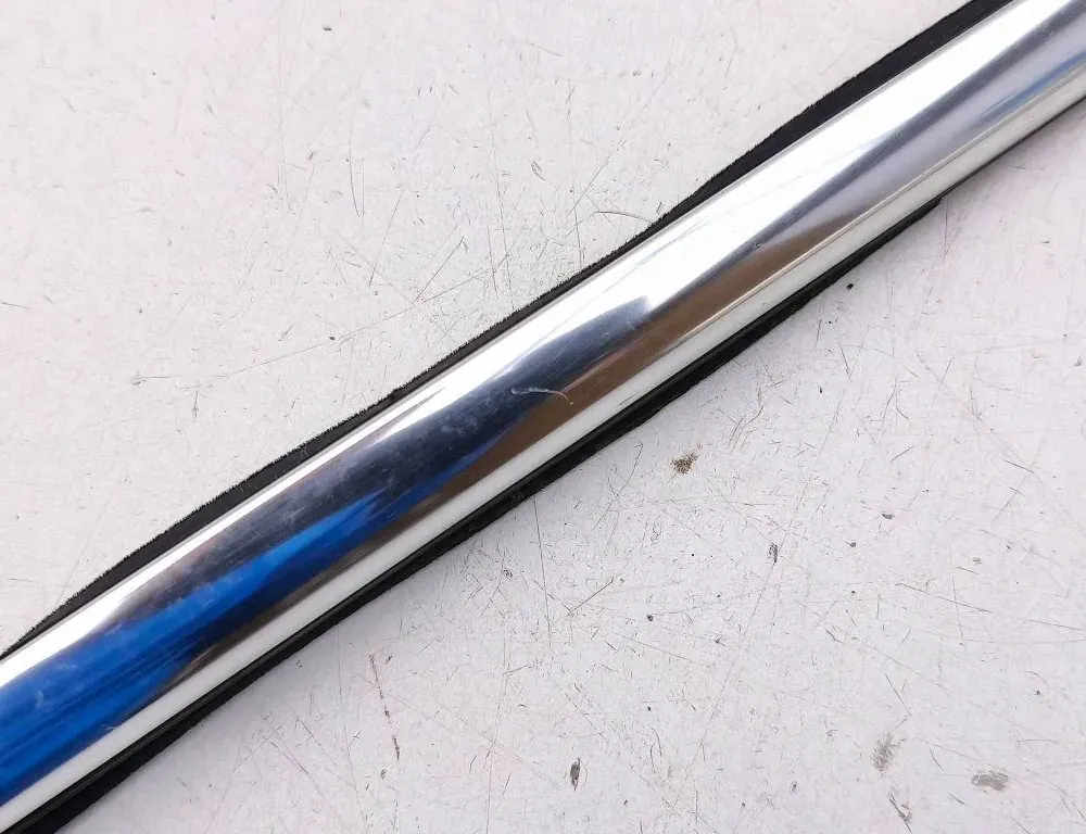 BMW X5 F15 (2013-2018) Front Right Door Window Molding 33502808