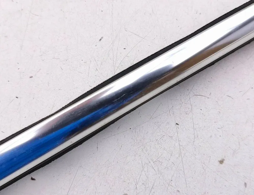 BMW X5 F15 (2013-2018) Front Right Door Window Molding 33502808