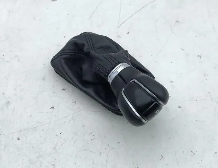 VOLVO S90 2 generation (2016-2023) Gear shift indicator 33568222