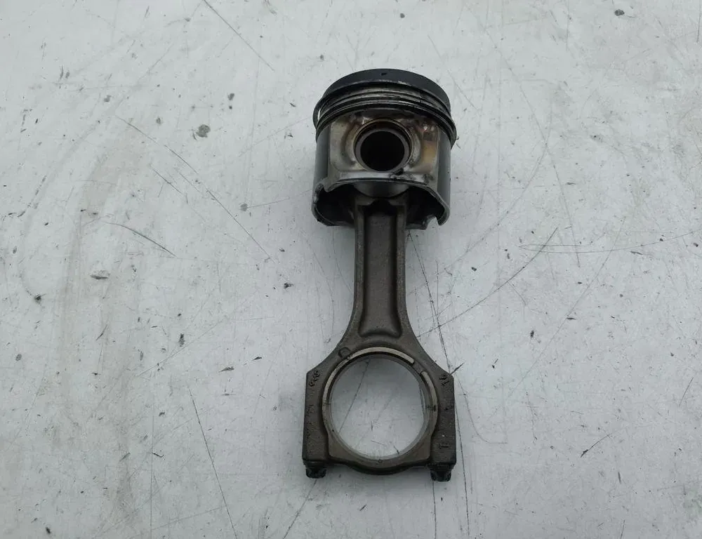 BMW X5 F15 (2013-2018) Поршень 33580488