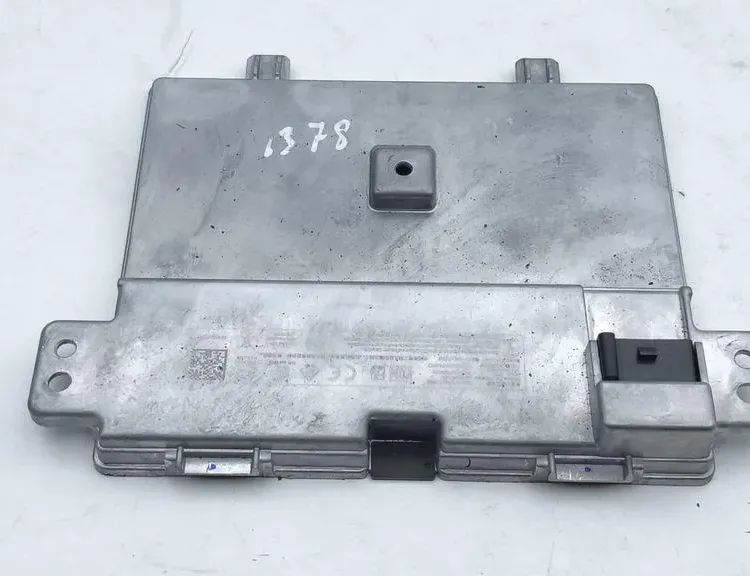 TESLA Model Y 1 generation (2020-2024) Беспроводная зарядная станция 175510000D 33794768